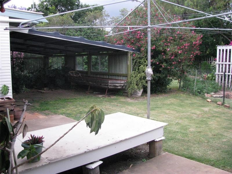 77 Condamine Street, Dalby QLD 4405