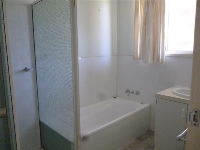 24 Burke Street, Dalby QLD 4405