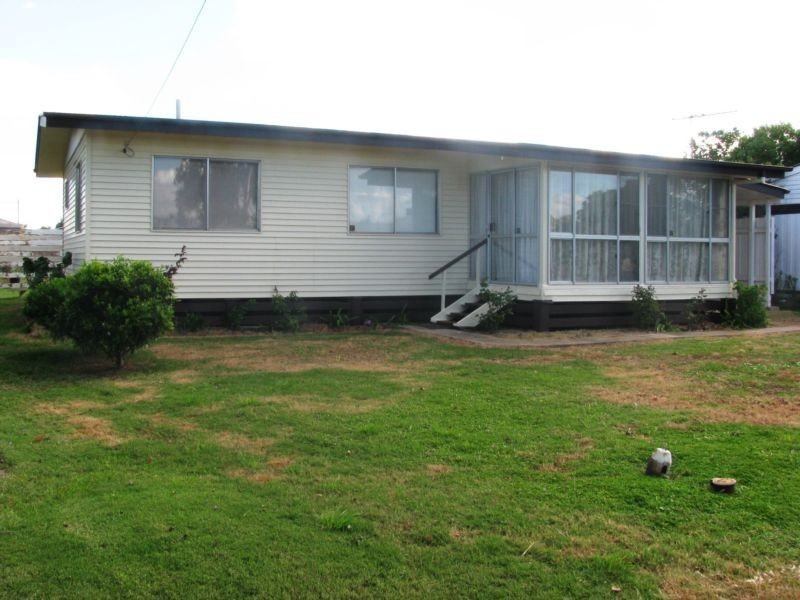 24 Dunmall St, Dalby QLD 4405