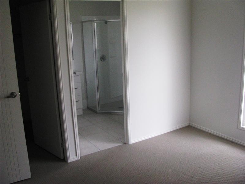 9 Paper Court, Dalby QLD 4405