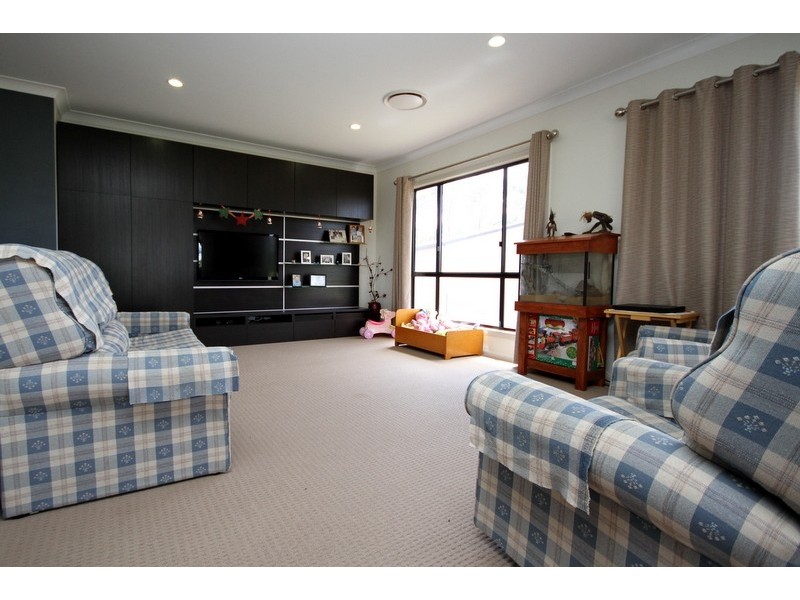 87 Charles Street, Dalby QLD 4405