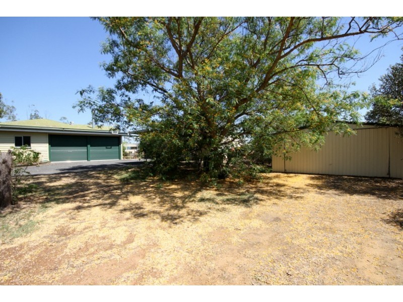 34 Mahon Street, Dalby QLD 4405