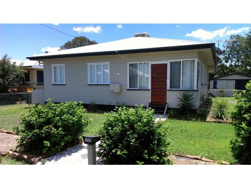 6 Geisel Street, Dalby QLD 4405