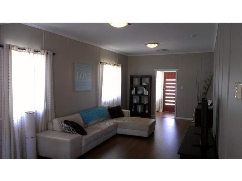 6 Geisel Street, Dalby QLD 4405