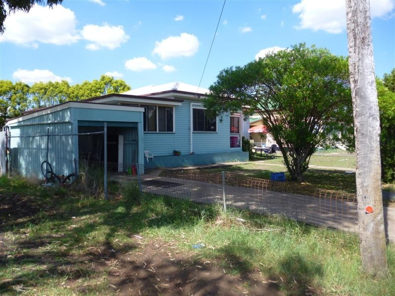 7 Hunter St, Dalby QLD 4405