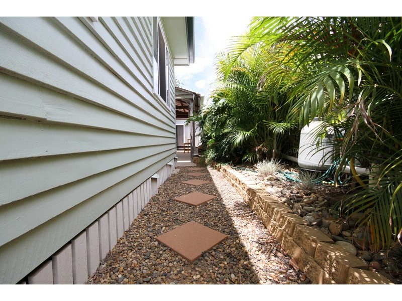 10 Vowles Street, Dalby QLD 4405