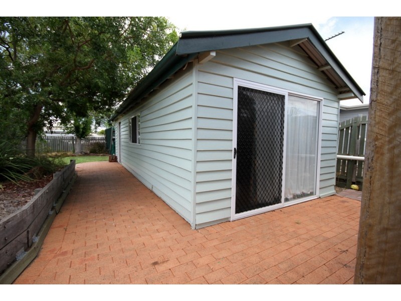 10 Vowles Street, Dalby QLD 4405