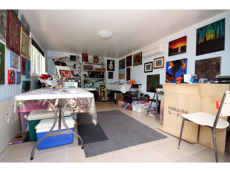 10 Vowles Street, Dalby QLD 4405