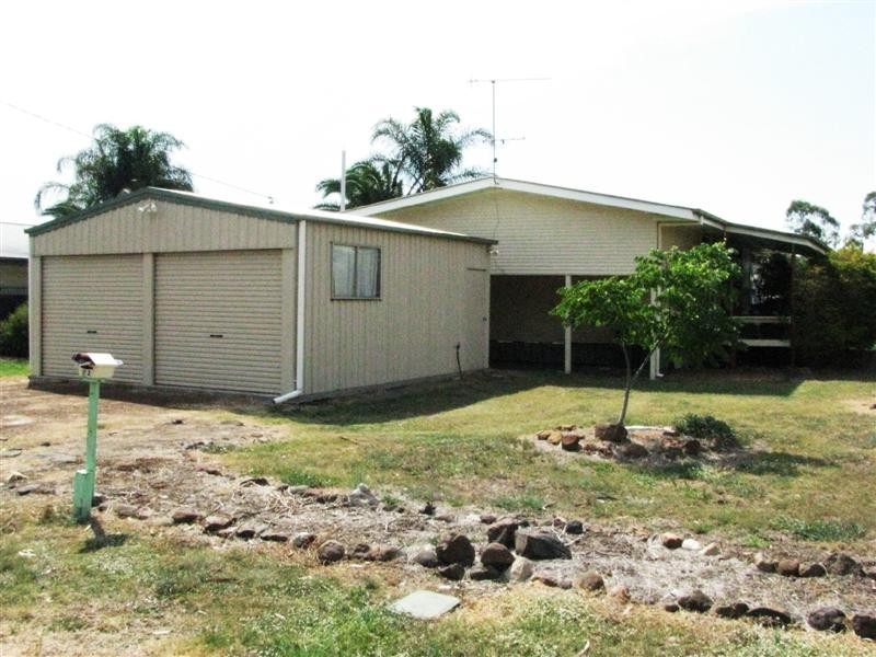 2a Hall Street, Dalby QLD 4405