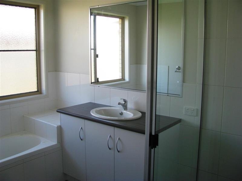 27 Mary Street, Dalby QLD 4405