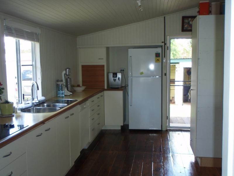 29 Nicholson Street, Dalby QLD 4405