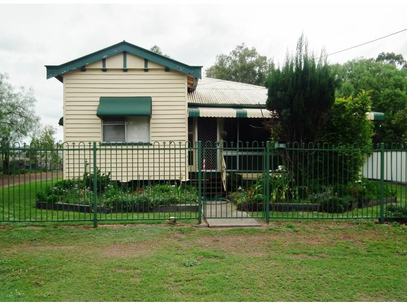 9 Besley Street, Dalby QLD 4405