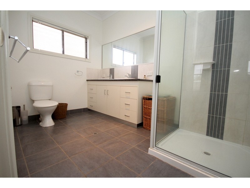 19 Burke St, Dalby QLD 4405