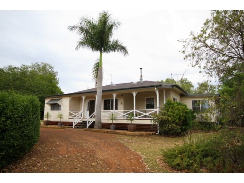 85 Colkerri Drive, Dalby QLD 4405