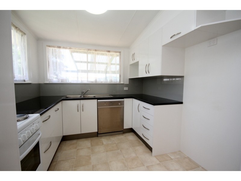 4 Fortescue Street, Dalby QLD 4405