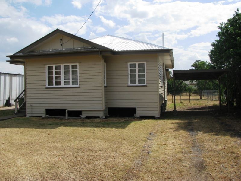 70 Alfred Street, Dalby QLD 4405