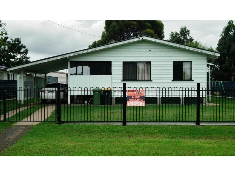 31 Moreton Street, Dalby QLD 4405