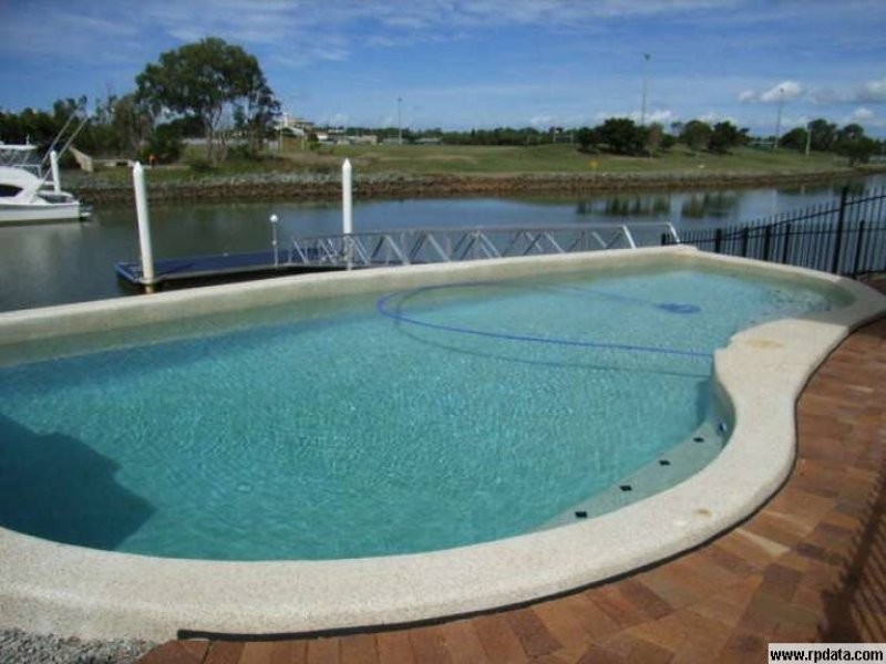 2 Aurora Place, Newport QLD 4020