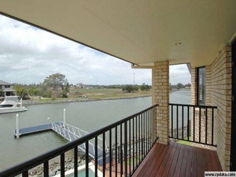 2 Aurora Place, Newport QLD 4020