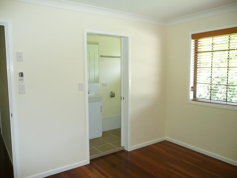 30 Pavo Street, Camp Hill QLD 4152