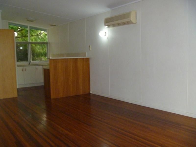 7 Cuthbert Street, Aspley QLD 4034