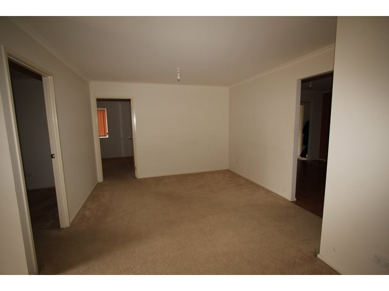 2 Iris Place, Fitzgibbon QLD 4018
