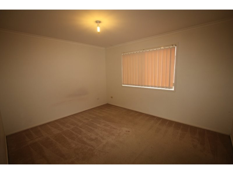 2 Iris Place, Fitzgibbon QLD 4018