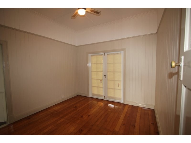 118 Days Road, Grange QLD 4051