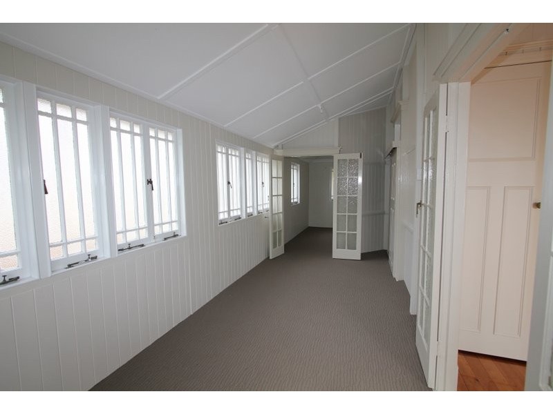 118 Days Road, Grange QLD 4051