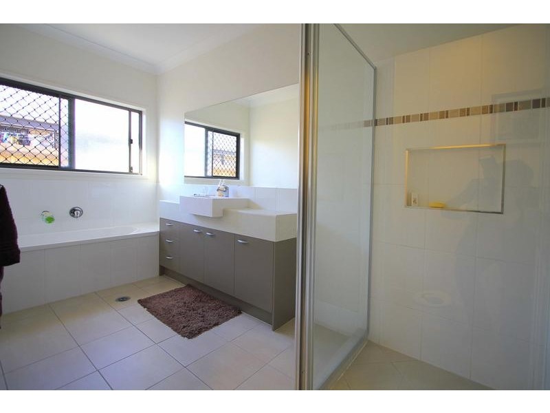 Warner QLD 4500