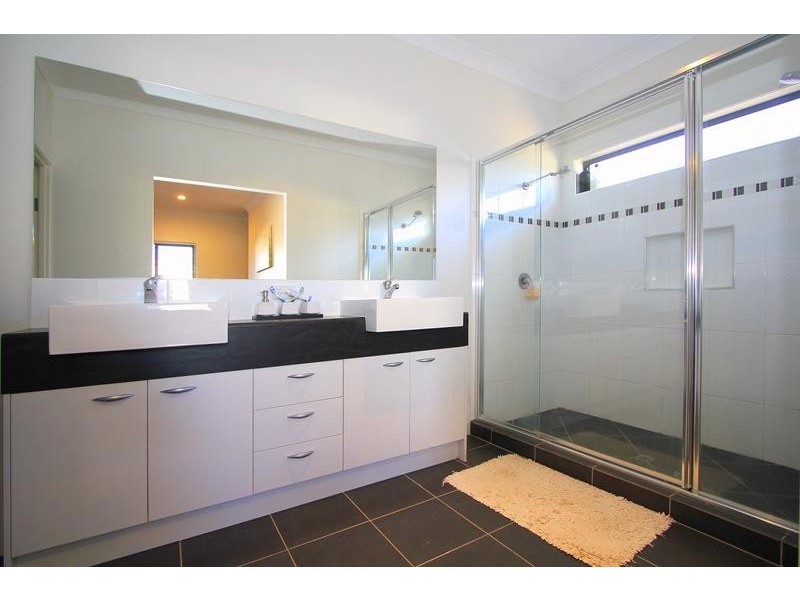 Warner QLD 4500