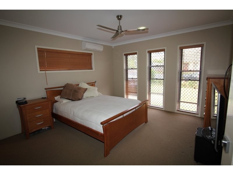 4 Charlie Close, Warner QLD 4500
