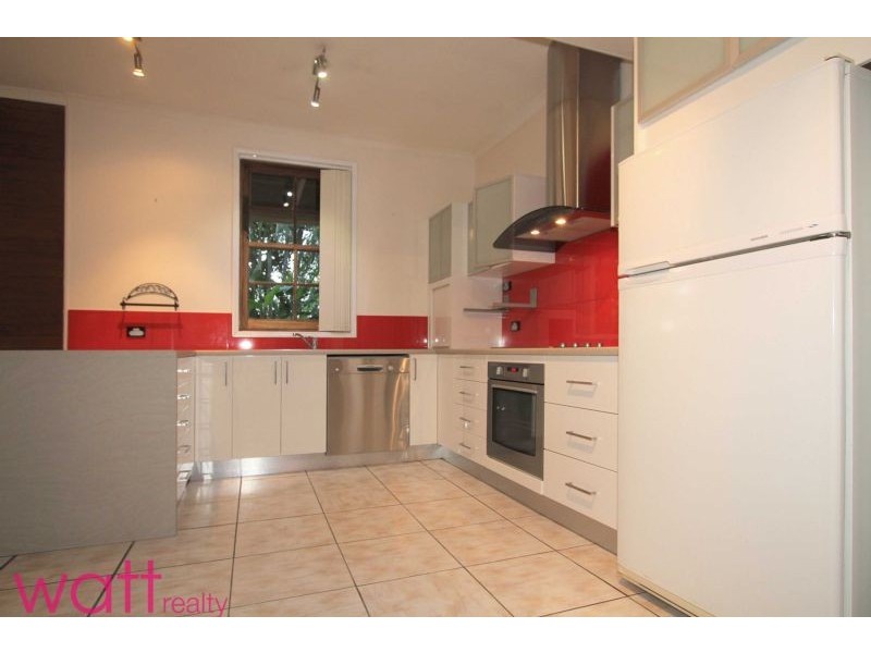 34 Hilda Street, Hamilton QLD 4007