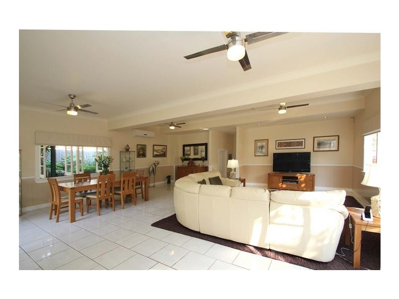 Grange QLD 4051