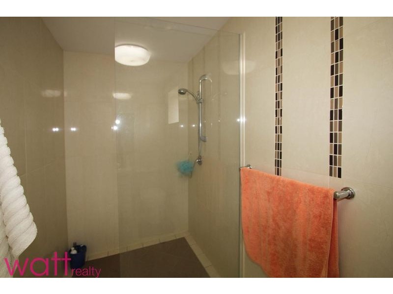 8 Chateau Street, Carseldine QLD 4034