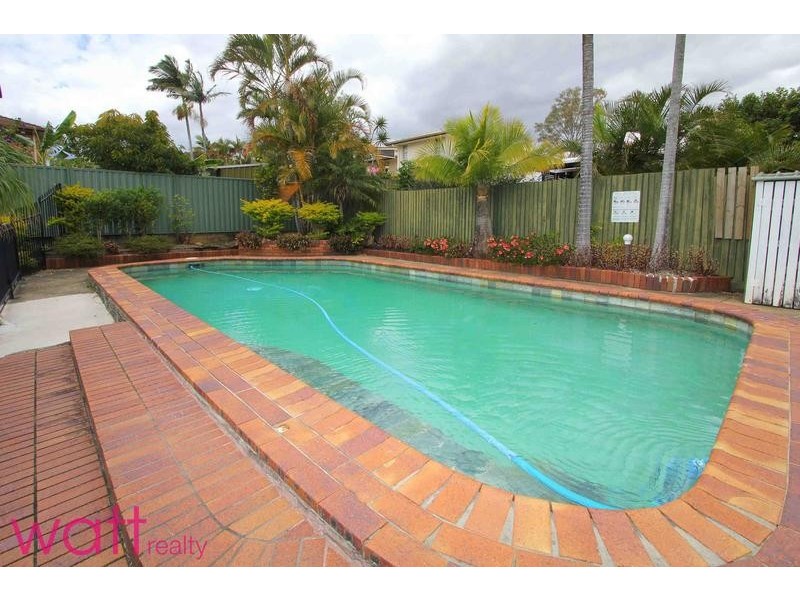 8 Chateau Street, Carseldine QLD 4034