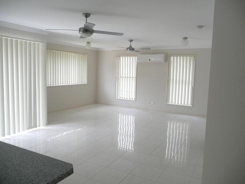 66 Petrie Crescent, Aspley QLD 4034