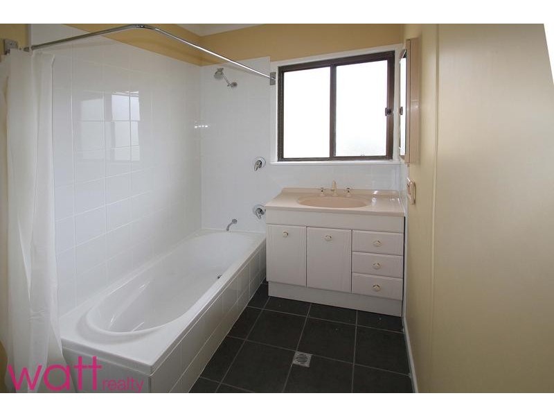 16 Strathdale Street, Aspley QLD 4034