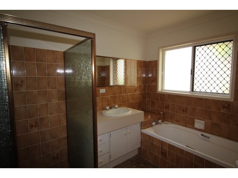 15 McCallum Street, Carseldine QLD 4034