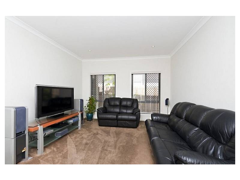 15 Crowcombe Place, Carseldine QLD 4034