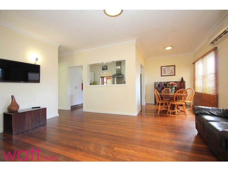 18 Hutton Rd, Aspley QLD 4034