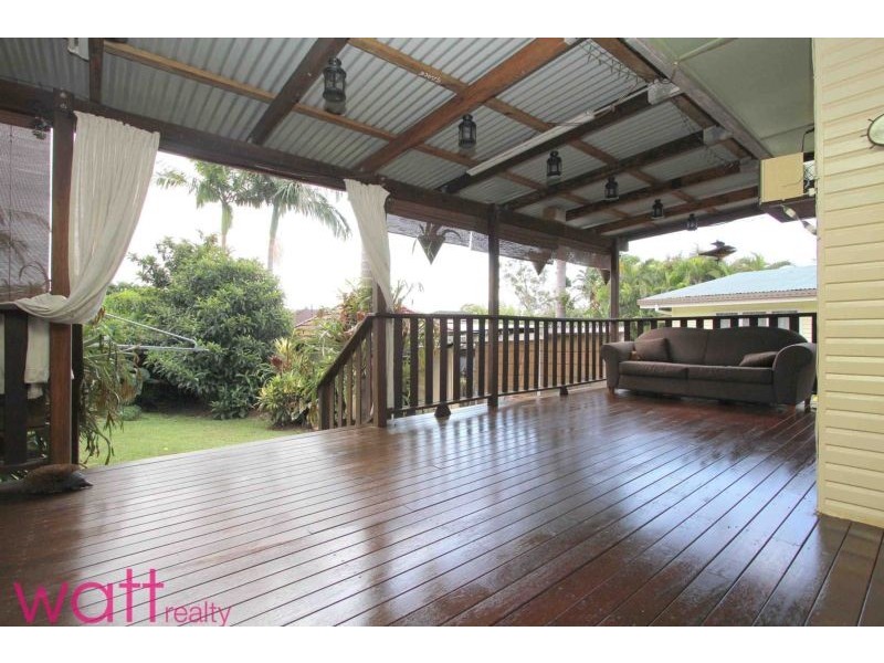 18 Hutton Rd, Aspley QLD 4034