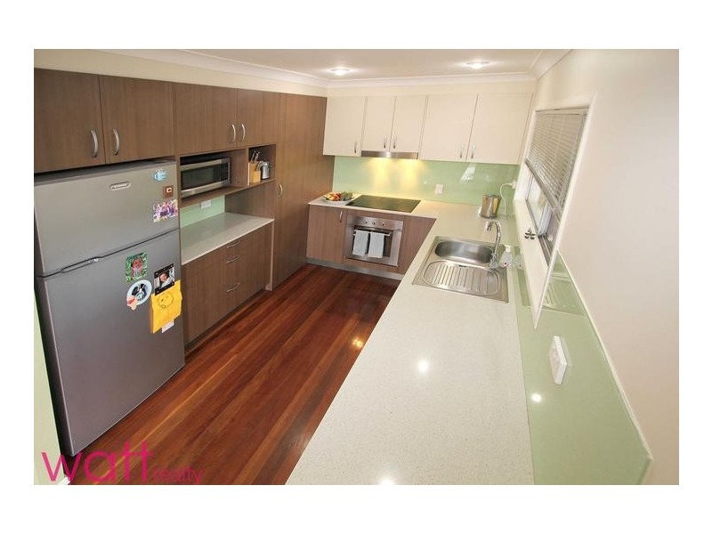 8 Benyon Street, Wavell Heights QLD 4012