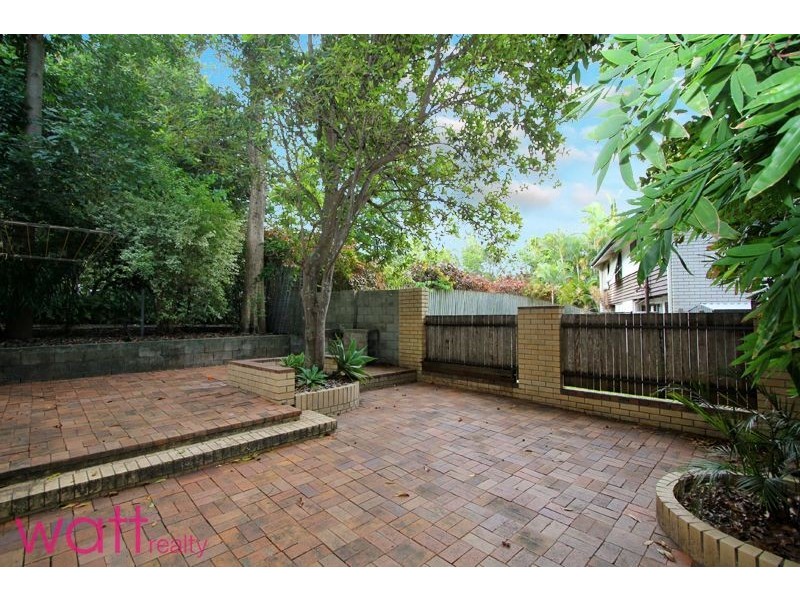 3 Newell Street, Stafford Heights QLD 4053