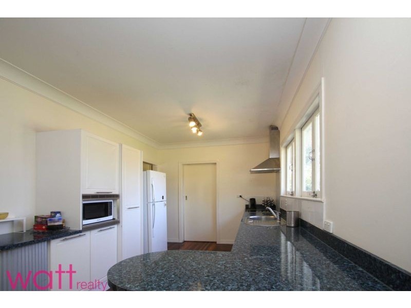 46 Pangeza Street, Stafford Heights QLD 4053