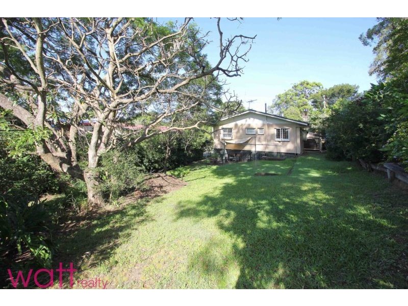 46 Pangeza Street, Stafford Heights QLD 4053