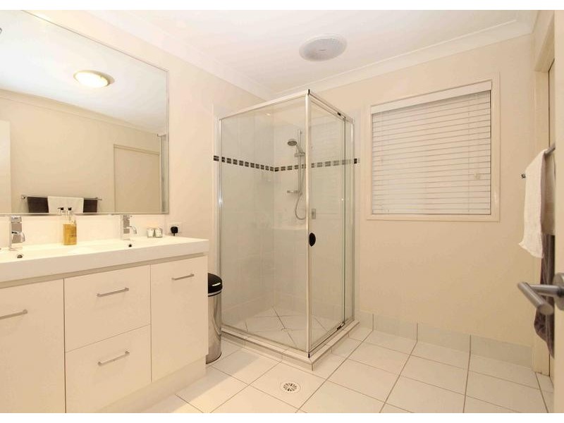 1 Crowe Close, Mcdowall QLD 4053