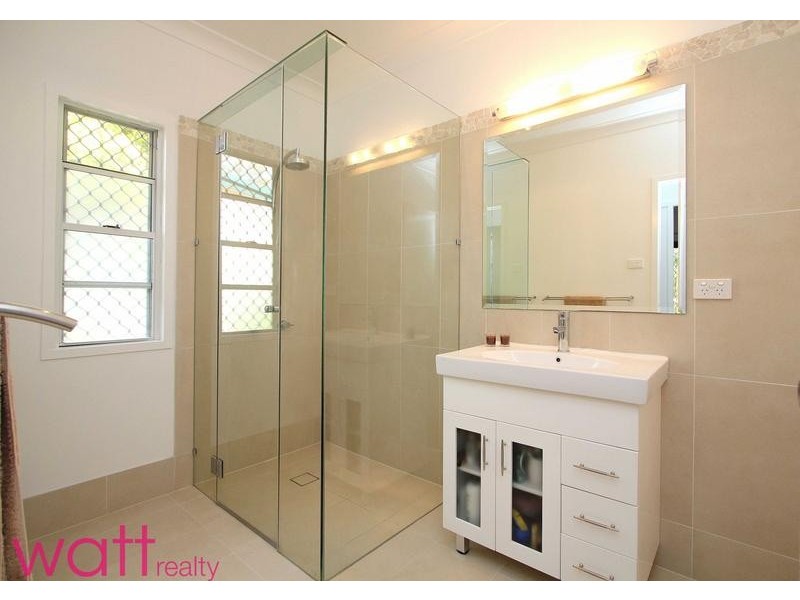 11 Henwood Street, Aspley QLD 4034