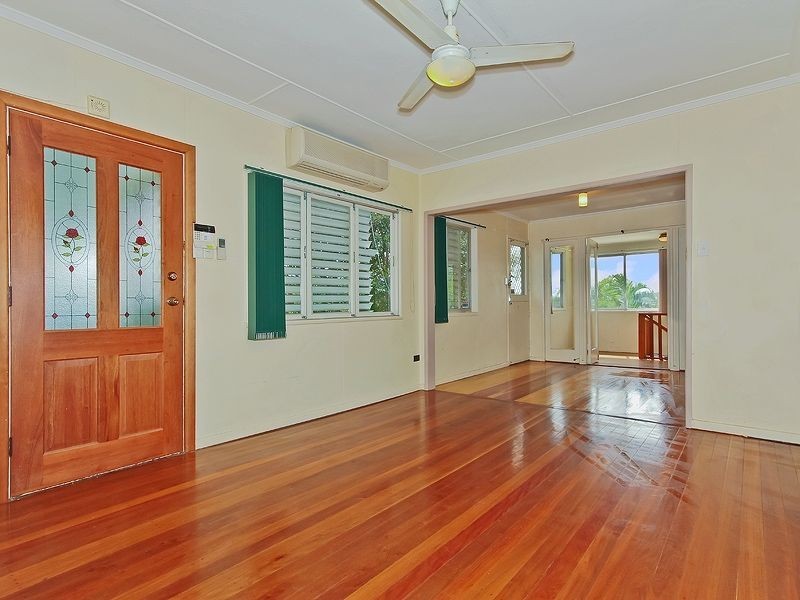 25 Eastbourne Street, Chermside West QLD 4032
