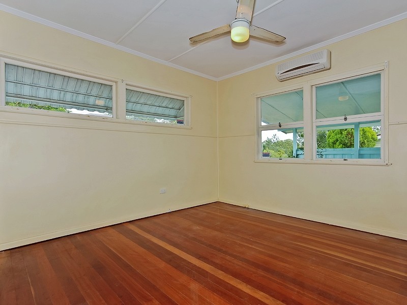 25 Eastbourne Street, Chermside West QLD 4032